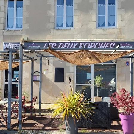 Hotel Les Deux Porches Verrieres  Esterno foto